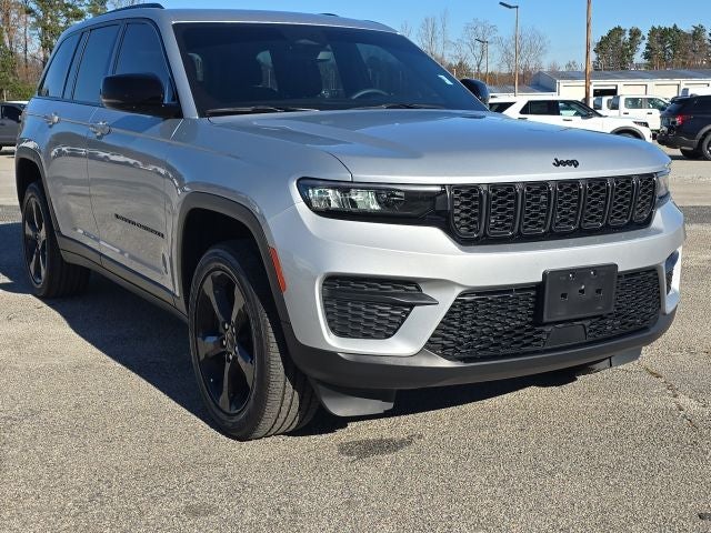 2023 Jeep Grand Cherokee Altitude