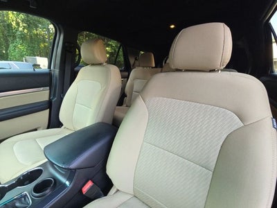 2017 Ford Explorer Base
