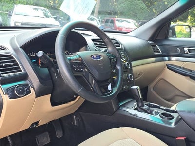 2017 Ford Explorer Base