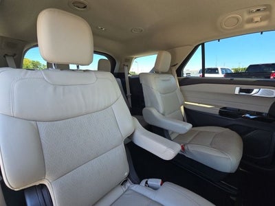 2023 Ford Explorer Platinum