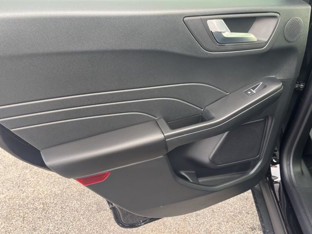 2026 Ford Escape Hybrid ST-Line Elite