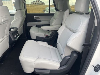 2025 Ford Expedition Max Platinum