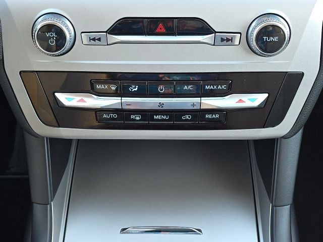 2024 Ford Explorer Base