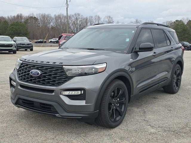2022 Ford Explorer ST-Line