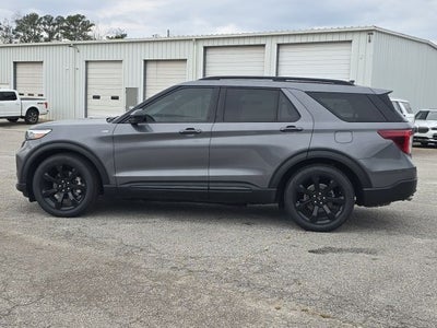 2022 Ford Explorer ST-Line