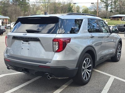2023 Ford Explorer ST-Line