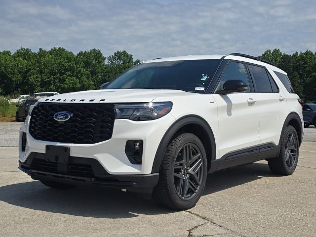 2025 Ford Explorer ST-LINE 4WD (PL535)'s photo