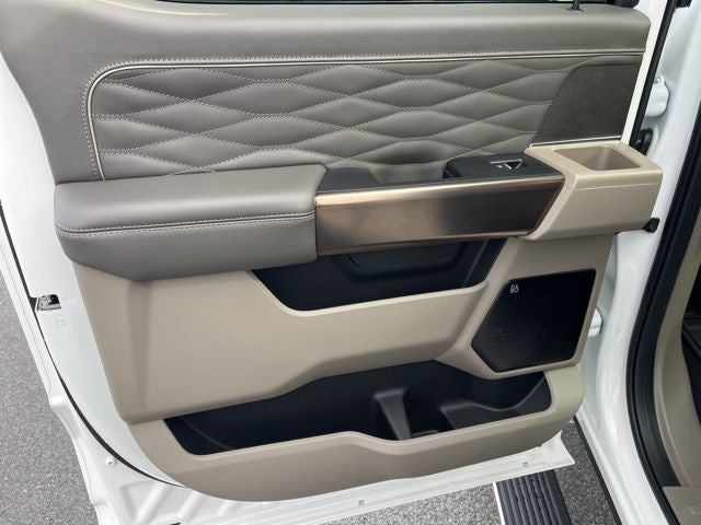 2026 Ford F-350SD Platinum DRW