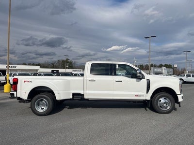 2026 Ford F-350SD Platinum DRW