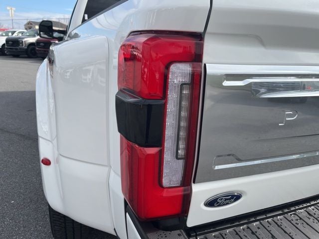 2026 Ford F-350SD Platinum DRW