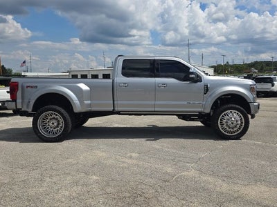 2022 Ford F-450SD Platinum DRW