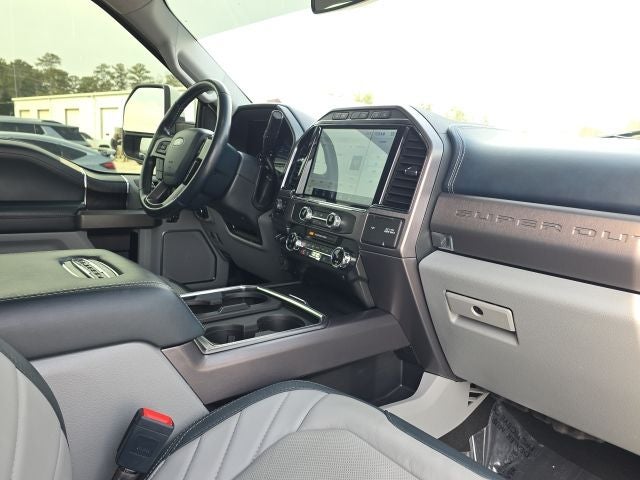 2022 Ford F-450SD Limited DRW