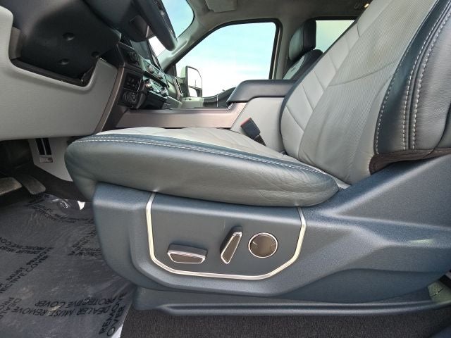 2022 Ford F-450SD Limited DRW