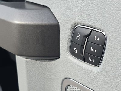 2022 Ford F-450SD Limited DRW