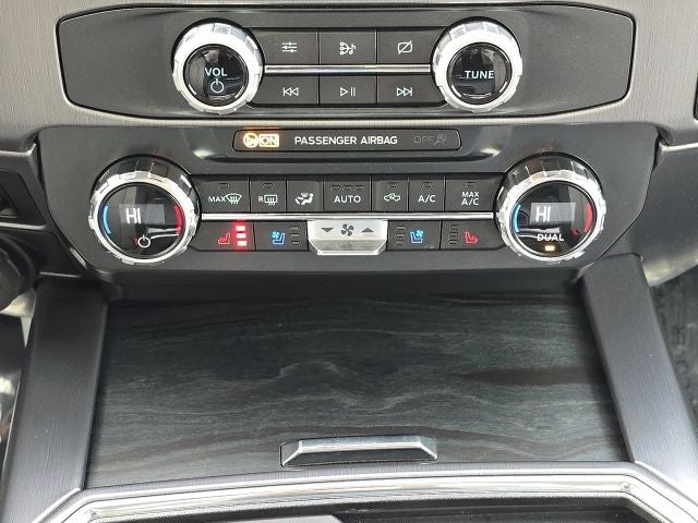 2022 Ford F-450SD Limited DRW