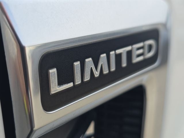 2022 Ford F-450SD Limited DRW