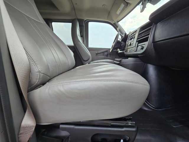 2024 Chevrolet Express 3500 LS Passenger