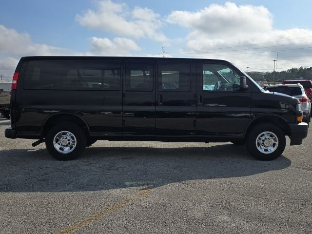 2025 Chevrolet Express 3500 LS Passenger
