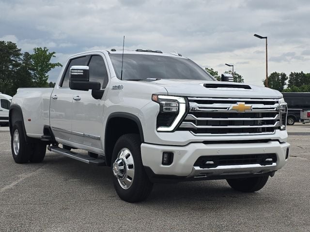 2025 Chevrolet Silverado 3500HD High Country