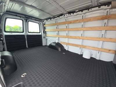 2025 Chevrolet Express 2500 Work Van Cargo