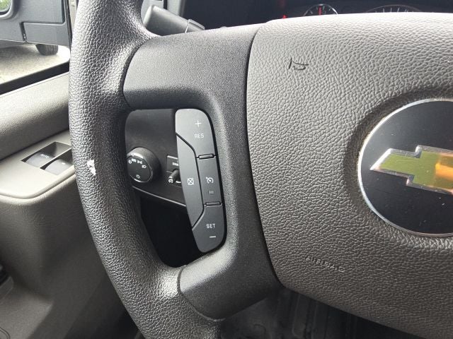 2025 Chevrolet Express 2500 Work Van Cargo