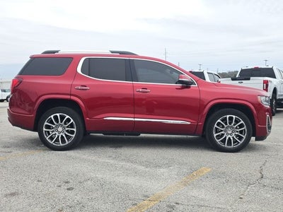 2023 GMC Acadia Denali