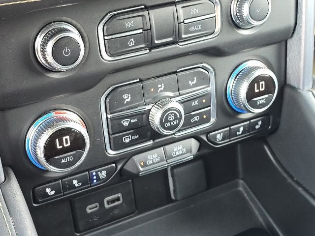 2024 GMC Yukon XL SLT