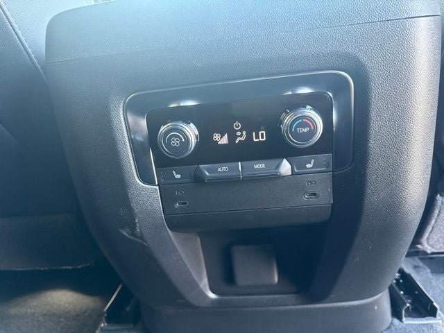 2025 GMC Yukon XL AT4