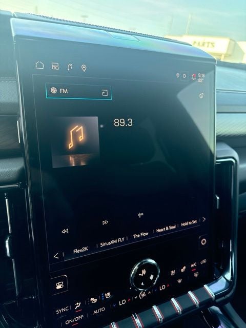 2025 GMC Yukon XL AT4