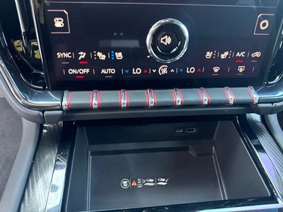 2025 GMC Yukon XL AT4