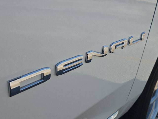 2024 GMC Yukon XL Denali - Photo 10