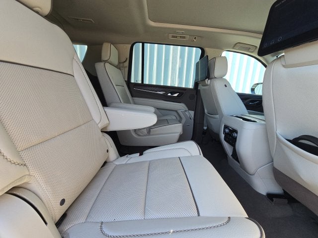 2024 GMC Yukon XL Denali - Photo 16