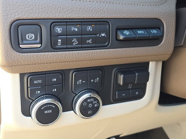 2024 GMC Yukon XL Denali - Photo 37