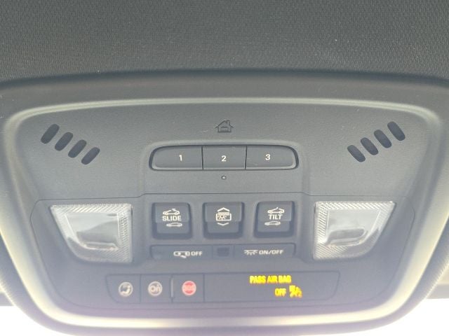 2022 Chevrolet Traverse Premier