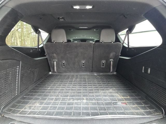 2022 Chevrolet Suburban LT