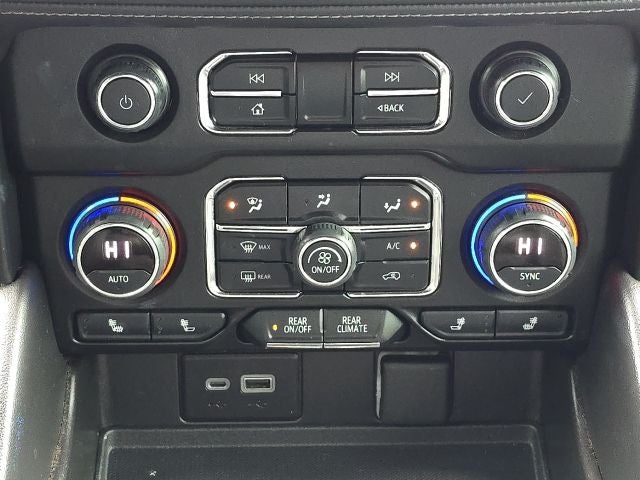 2022 Chevrolet Suburban LT