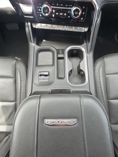 2024 GMC Sierra 2500HD Denali