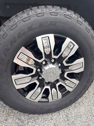 2024 GMC Sierra 2500HD Denali