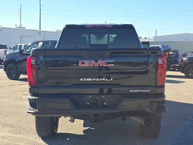 2024 GMC Sierra 2500HD Denali