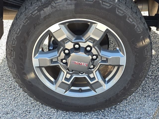 2025 GMC Sierra 2500HD SLT