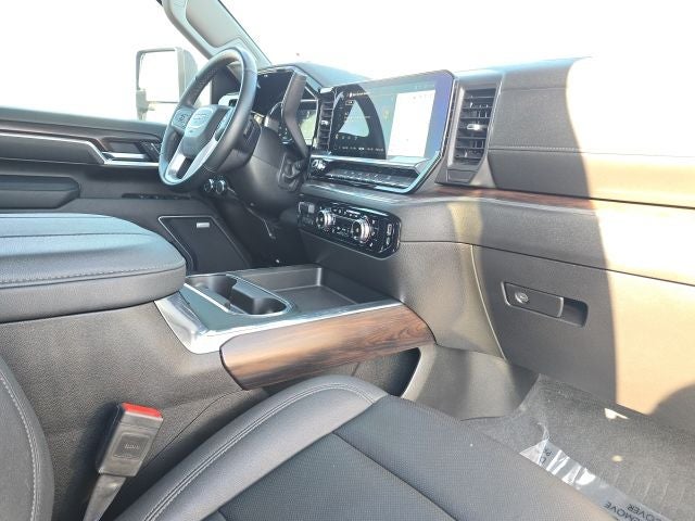 2025 GMC Sierra 2500HD SLT