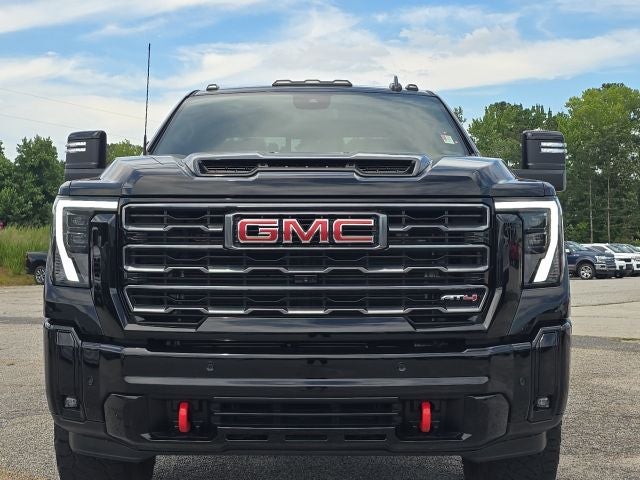 2025 GMC Sierra 2500HD AT4
