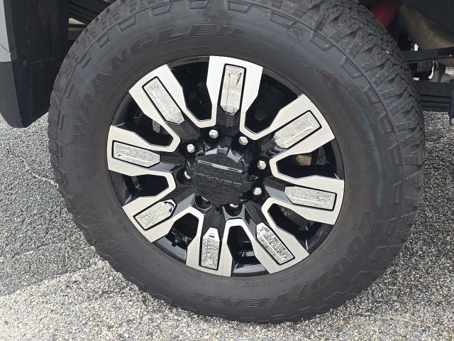2025 GMC Sierra 2500HD Denali