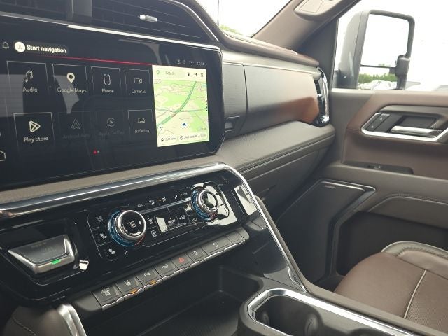 2025 GMC Sierra 2500HD Denali