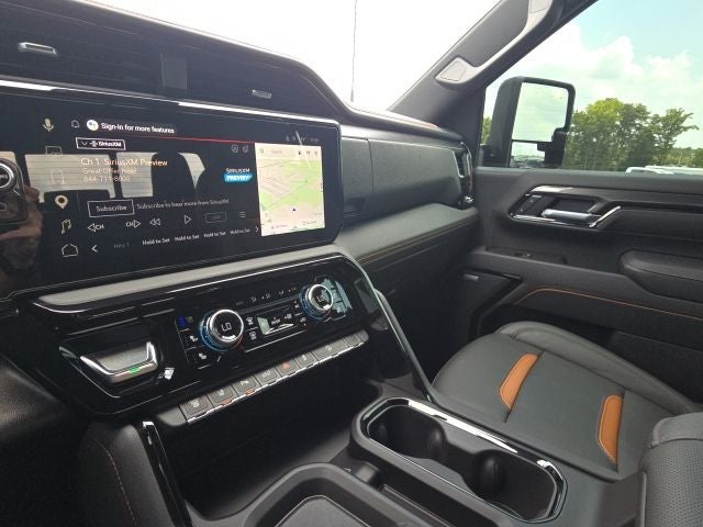 2025 GMC Sierra 3500HD AT4