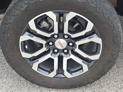 2024 GMC Canyon AT4