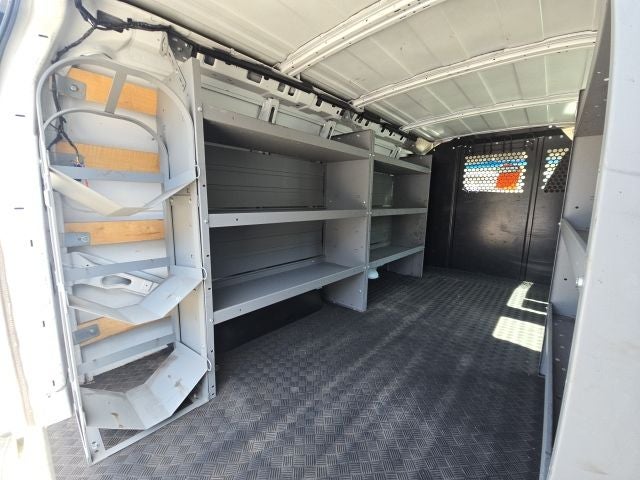 2022 GMC Savana 2500 Work Van