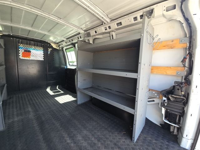 2022 GMC Savana 2500 Work Van