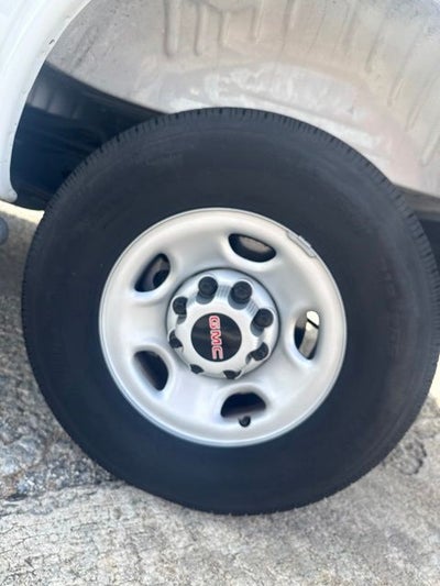 2025 GMC Savana 2500 Work Van