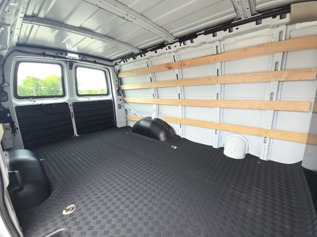 2024 GMC Savana 2500 Work Van